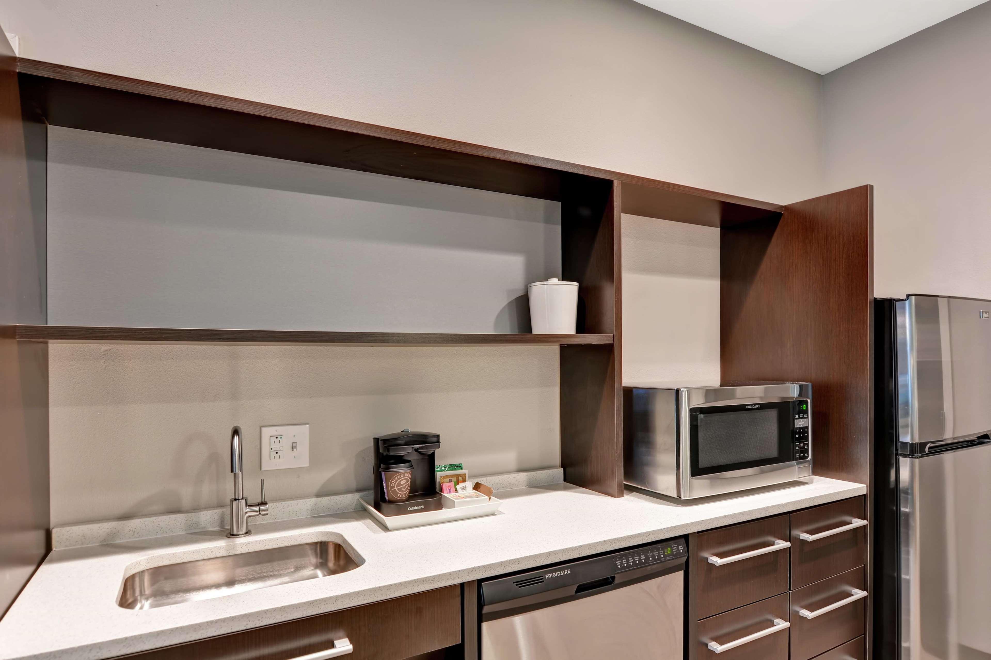Home2 Suites Pensacola I-10 At North Davis Hwy מראה חיצוני תמונה