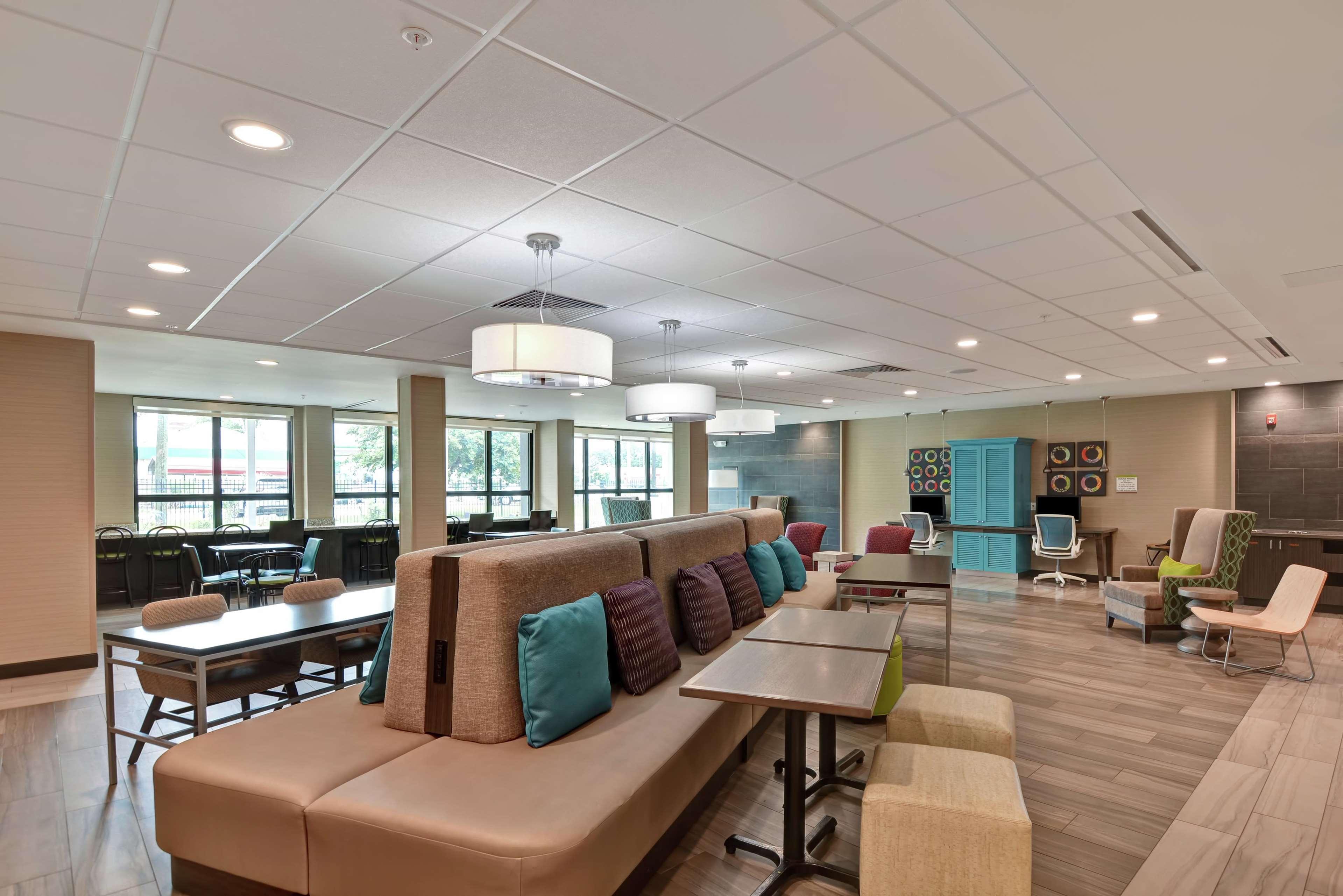 Home2 Suites Pensacola I-10 At North Davis Hwy מראה חיצוני תמונה