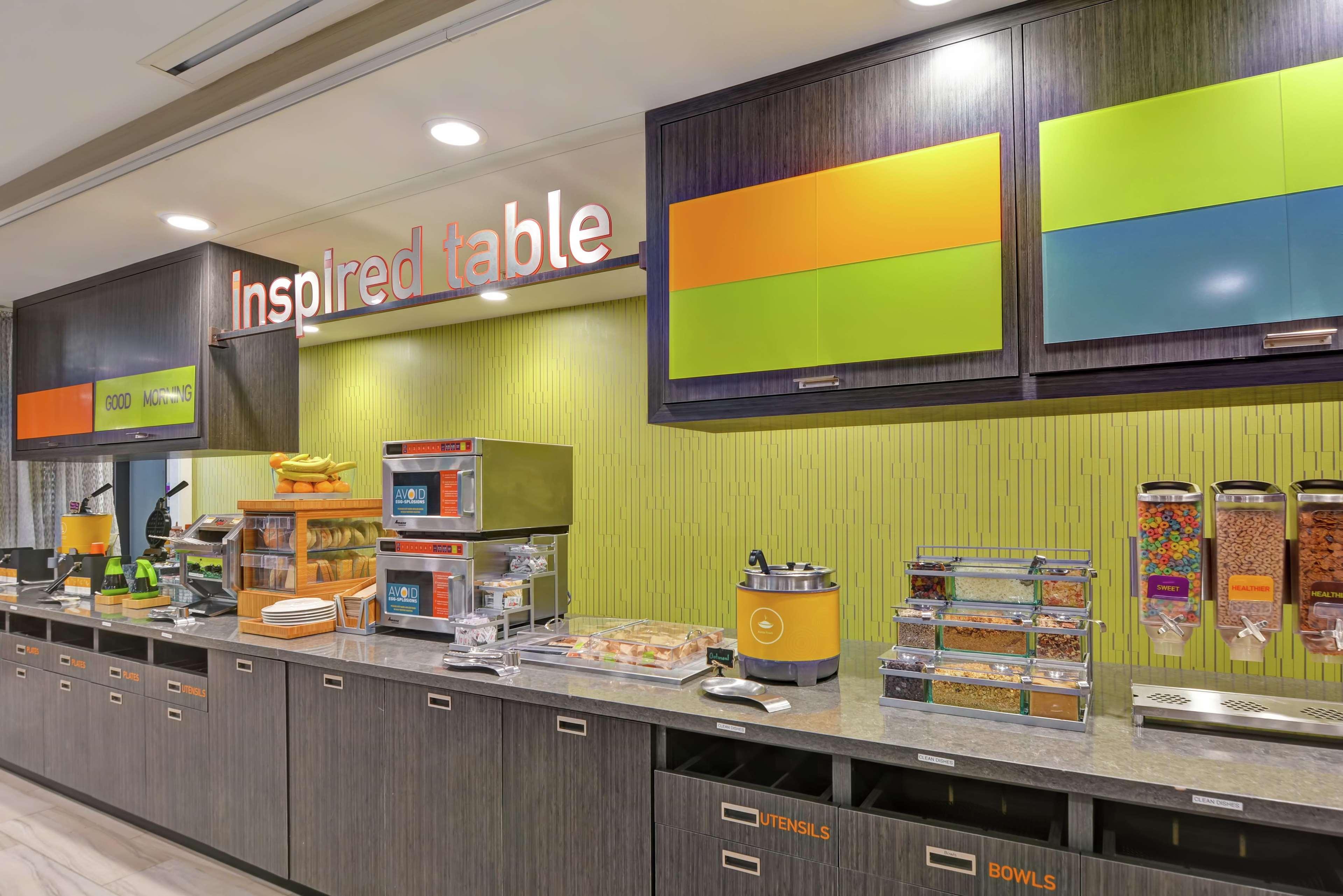 Home2 Suites Pensacola I-10 At North Davis Hwy מראה חיצוני תמונה