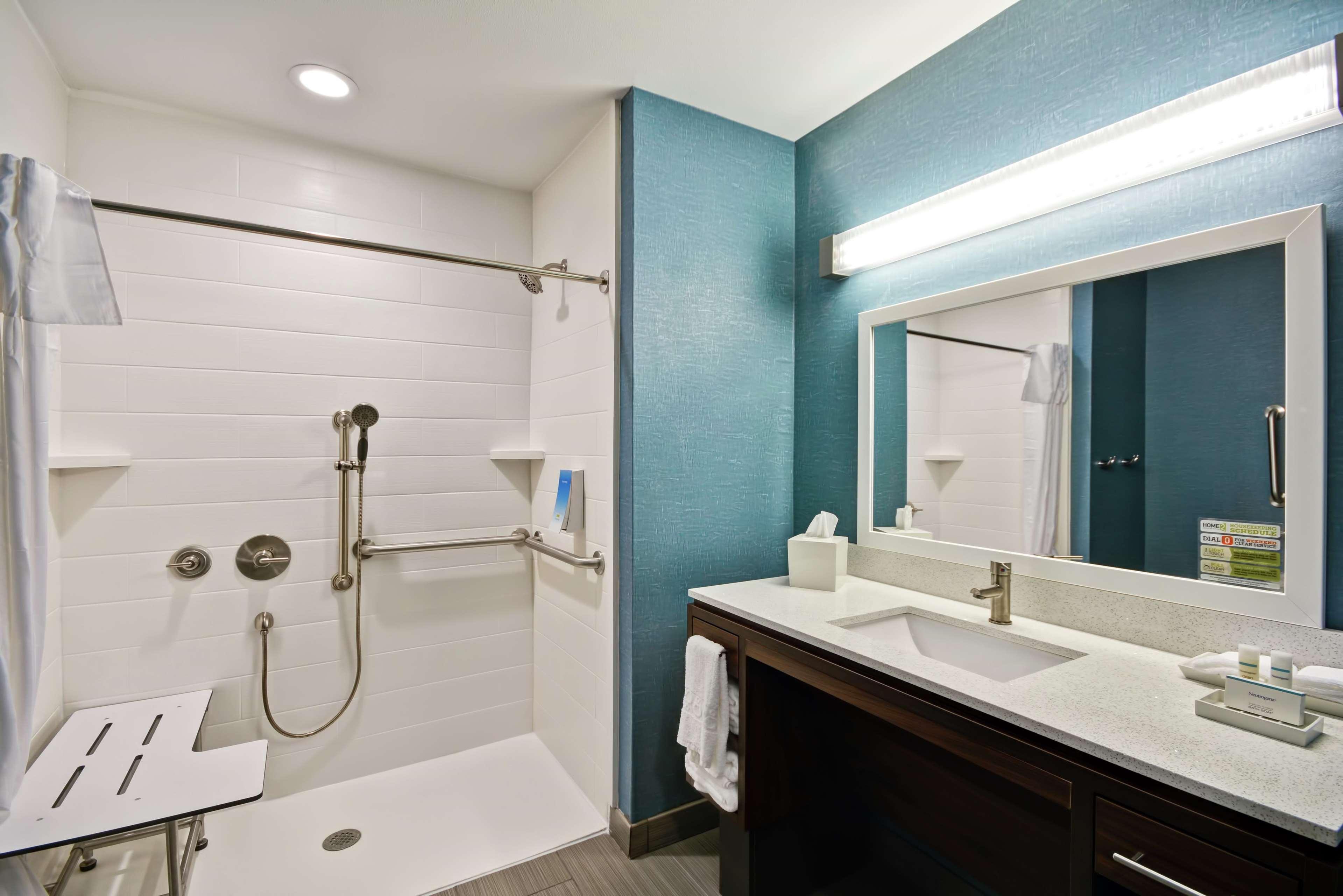 Home2 Suites Pensacola I-10 At North Davis Hwy מראה חיצוני תמונה