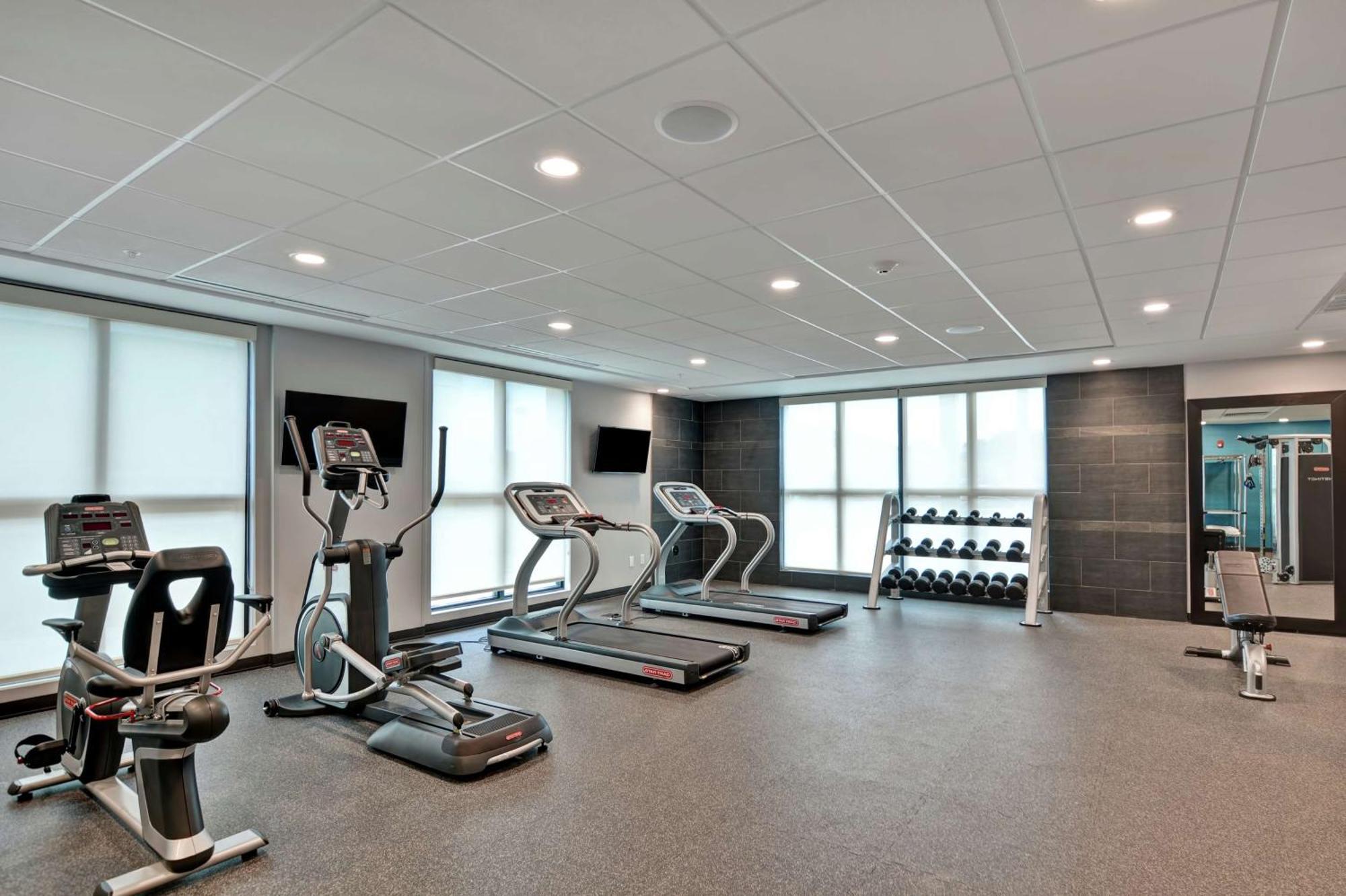 Home2 Suites Pensacola I-10 At North Davis Hwy מראה חיצוני תמונה