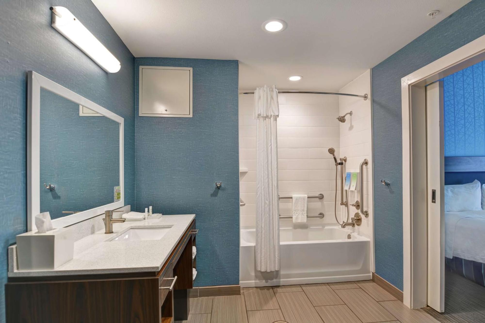 Home2 Suites Pensacola I-10 At North Davis Hwy מראה חיצוני תמונה