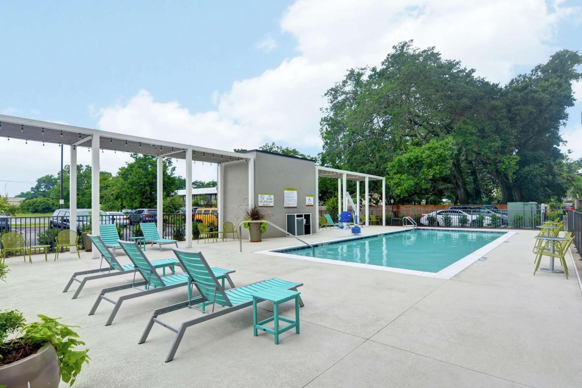 Home2 Suites Pensacola I-10 At North Davis Hwy מראה חיצוני תמונה